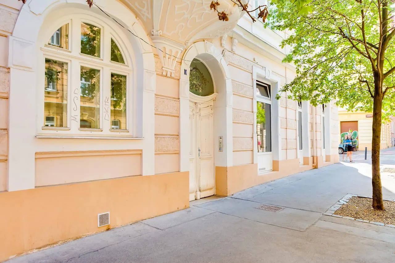 Apartment Simackova Prague