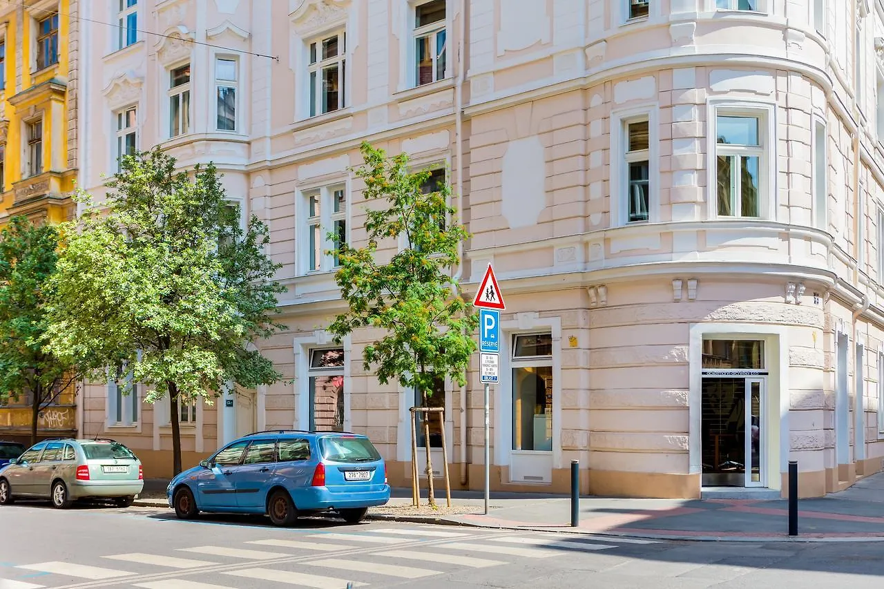 Apartment Simackova Praga 0*,